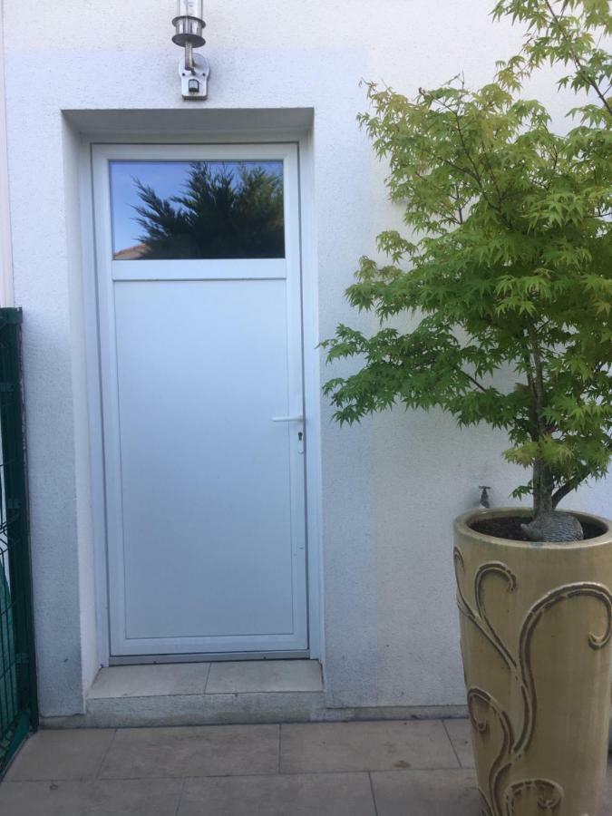 Nano House Apartment Begles Bagian luar foto